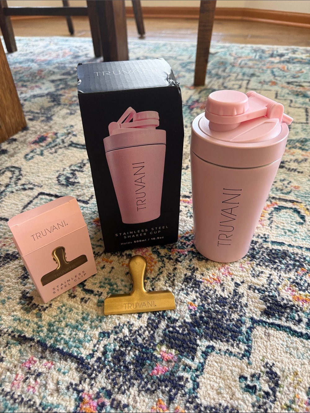 TRUVANI Pink Stainless Steel Protein Shaker Cup – 16.9 oz / 500ml with Clip